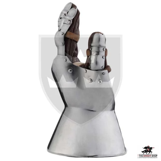 14th Century Hourglass Gauntlets - 18 Gauge 4 14th Century Hourglass Gauntlets - 18 Gauge - Image 4